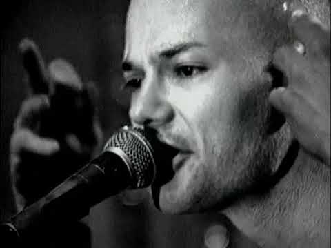 El Emigrante - Celtas Cortos