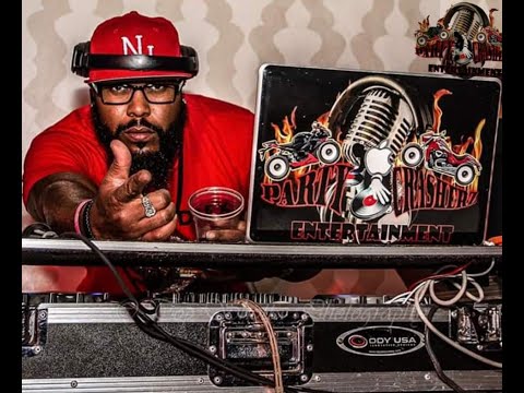 Party Crasherz DJ Ex presents "House vs. Club" (Gala Madadness)