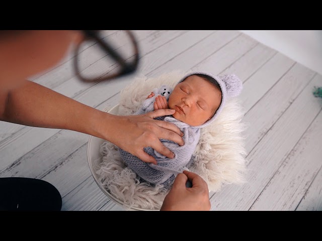 Vídeo making off do ensaio newborn da Giovanna, realizado pela fotógrafa Andressa Villar, em Estúdio localizado no Rio de Janeiro '