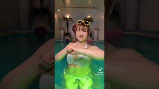 TikTok ハミ乳揺らしてみた
