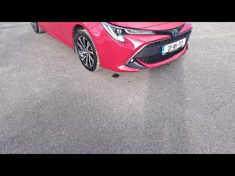 Toyota Corolla 1.8 Hybrid Luna Sport Hatchback - Image 2