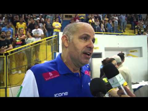 Paulo Coco, técnico do Camponesa Minas que está classificado as semifinais