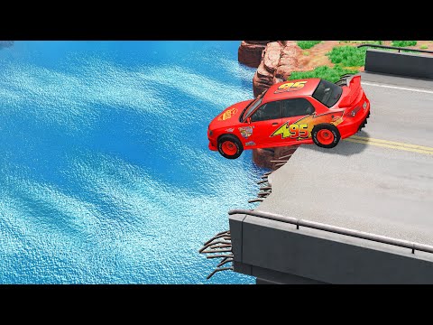 Cars vs Giant Pit Deep Water - Truck Vs Police Cars