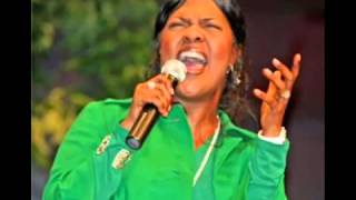 CeCe Winans - I Surrender All