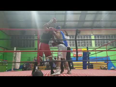 Brian Leandro Ruiz vs Cristian Cáceres 1er round velada deportivo Gatica categoría hasta 64kg