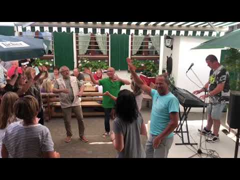 Früh-Schoppen mit Live-Musik