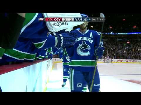Canucks Vs Flames - Mason Raymond 2-0 Goal - 01.23.13 - HD