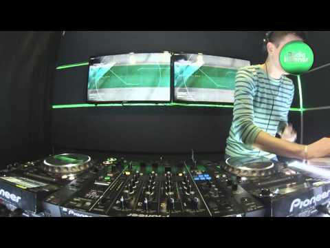 Live @ Radio Intense 05.11.2013 - Mitchell (Beat ween The Days)