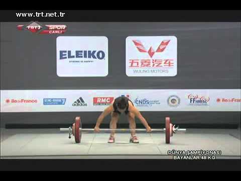 PAGLIARO Genny Caterina (ITA) cat.48kg World Weightlifting Championships Paris 2011.avi