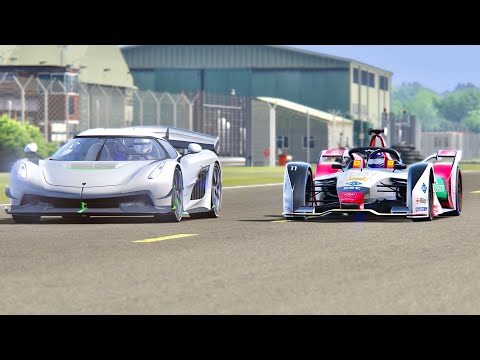 Koenigsegg Jesko vs Formula E 2019 - Top Gear