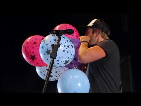 Jason Wade of Lifehouse singing "You and Me" after inhaling helium