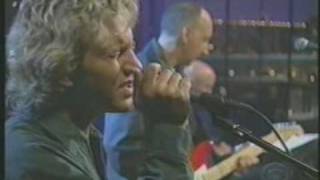 Eddie Vedder (Pearl Jam) with Pete Townsend - Heart To Hang On To (Letterman) Live