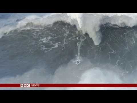 Has a plumber from UK surfed the 'biggest ever wave' (80ft/24m)? - BBC News