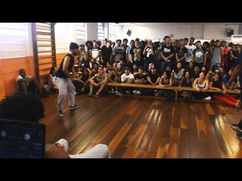 CDU ABRIL / Batalha de HOUSE DANCE - Negão vs Bob (Semi-Final).