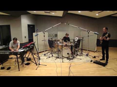 3:  "Honest Abe" - Ric Fierabracci, George Whitty, Tom Brechtlein live in Studio A