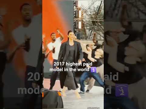2017 highest paid model in the world 🛐 #kendelljenner #viral #trending