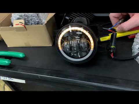 JK Wrangler Fog Light with Turn Signal and DRL — 2-Mode Demo (White DRL Ring / Amber)