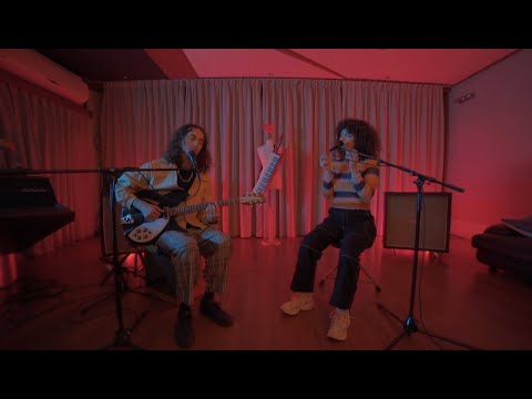 Le Salon live session - Enchantée Julia & Oscar Emch