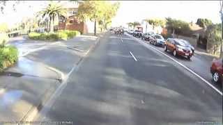 preview picture of video 'Accident Warrigal Rd Oakleigh'