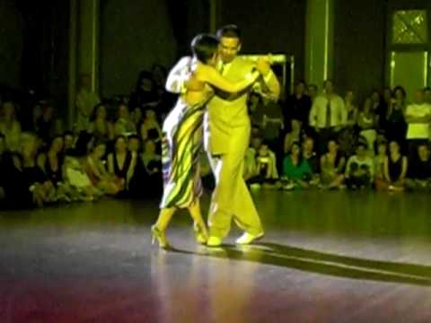  Fabian Peralta  and  Virginia Pandolfi  are  dancing  to  the  tango  "  Fue Mi Salvacion  "