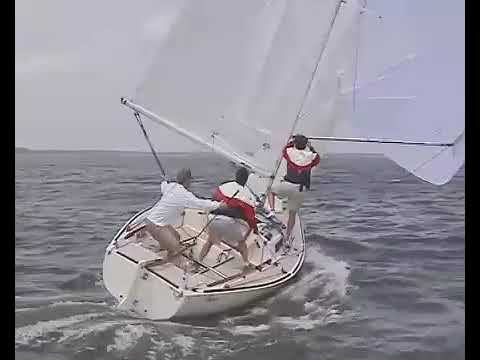 J/22 Spinnaker Jibes