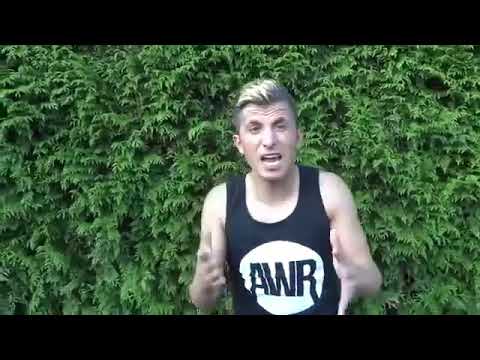 Armoowasright in gevecht prank