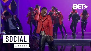 Soulja Boy Performs Some Of His Classics That Made The Way For Other Rappers! | Social Awards 2019