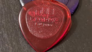 Video thumbnail for Jim Dunlop Stubby 1.00mm guitar pick review by earthsteward9 Guitar Pick Reviews