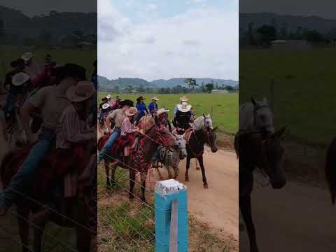 ​Cavalgada em prol do Hospital do Amor em Campo Novo de Rondonia Uniao tradicao e solidariedade