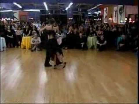  Luna Palacios  and  Oliver Kolker  are  dancing  to  the  milonga  "  Reliquias Porteñas  "
