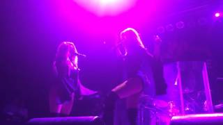 Dumblonde - Waiting On You (House of Blues Live)