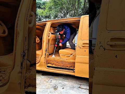 ¡El coche sucio reveló un gran secreto!🚗😱 😍🔥