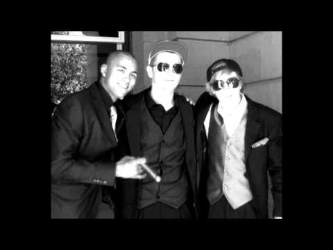 Illside Of Town Feat Chubby C, Domino