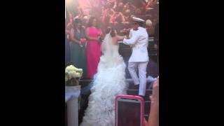 Joey McIntyre walks fan bride down the aisle