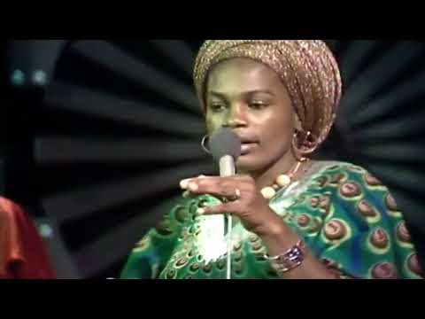 Judy Mowatt - You Pour Sugar On Me  (Live Top Pop 1976)