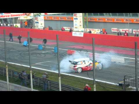 Monza Rally Show 2011 - Master's show Loeb vs Rossi