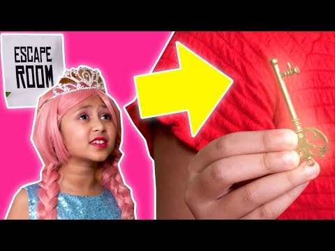Escape Room Challenge 🔐 Malice Traps Olivia and Isabella! - Princesses In Real Life | Kiddyzuzaa
