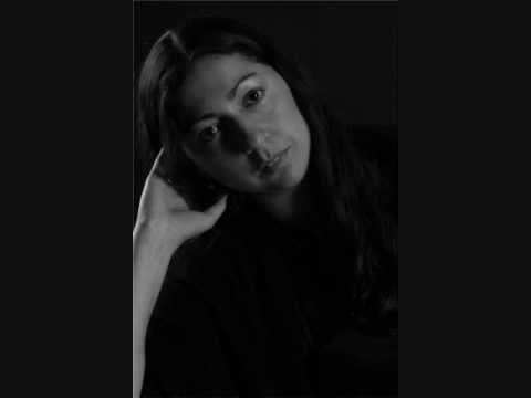 Victoria Morán interpreta el tango "Danza maligna"