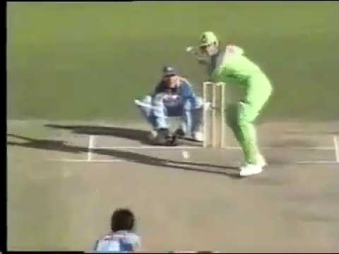 Imran Khan's Huge Six At MCG 1992 Final