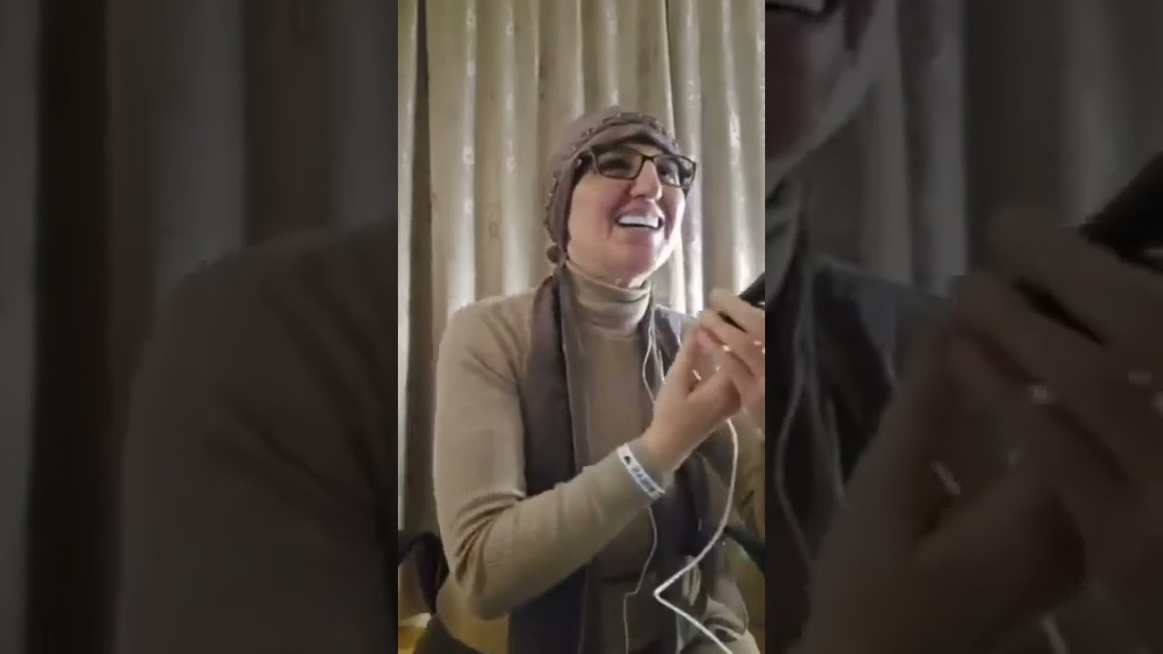 اعلامي الاسد رفيق لطف في مثل هذا اليوم وعدنا بدخول حماة مع قوات النمر ولازلت ?