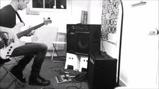 Video thumbnail for Korg G5 Bass Synth Pedal Jam by Plug&Play