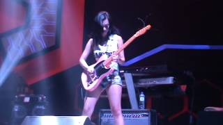 Download lagu Putri lanna ft Oki Andra & the Backbone _ Where ever am my room Sweet child_ DED Entertainment mp3 Download lagu Putri lanna ft Oki Andra & the Backbone _ Where ever am my room Sweet child_ DED Entertainment mp3