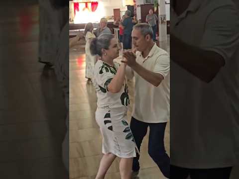 no clube do Centro em São Jorge do Oeste no Paraná.Brasil #shotrs #baile #dancarinos #dança #dance