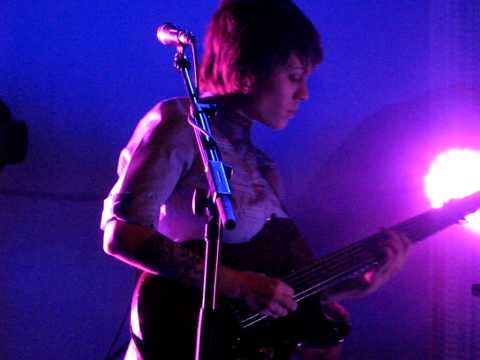 15/28 Tegan & Sara - Knife Going In @ Place des Arts, Montreal, QC 1/18/10