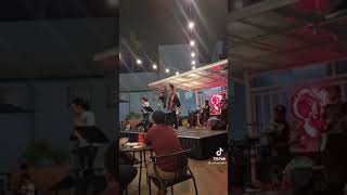 Download lagu Oh ternyata ini yg lagi viral. bencong nyanyi lagu Bento. mp3