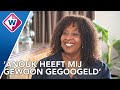 Trouwambtenaar Mildred trouwde Anouk en Dominique  - OMROEP WEST