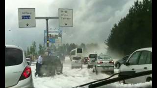 preview picture of video 'The weather got crazy in Ankara city center on June 16, 2011'