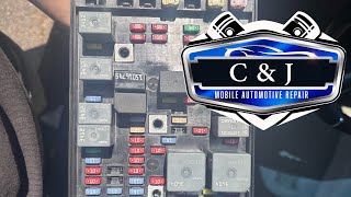 P1682 & P0689 | 2007 GMC ENVOY | FUSE BOX REPAIR | MOBILE MECHANIC