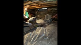 Watch video: Inspection d'un vide sanitaire humide par notre spécialiste Jerry