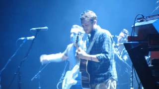 Get Up Get Down-Phillip Phillips LIVE